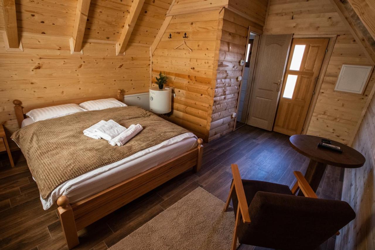 Hotel Babino Brdo Derventa エクステリア 写真