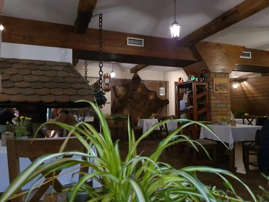Hotel Babino Brdo Derventa エクステリア 写真