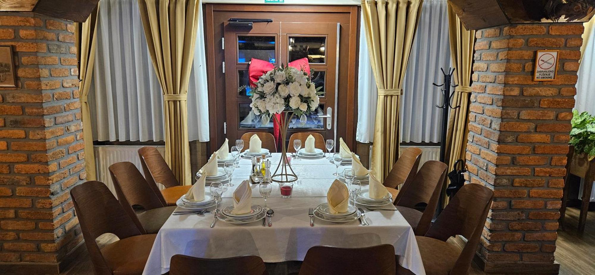Hotel Babino Brdo Derventa エクステリア 写真