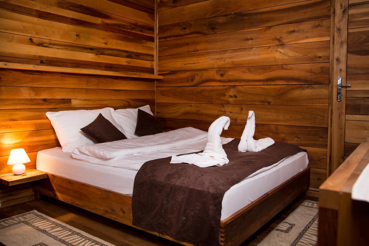 Hotel Babino Brdo Derventa エクステリア 写真