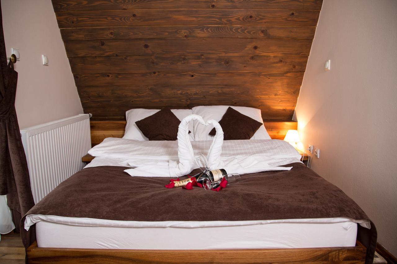 Hotel Babino Brdo Derventa エクステリア 写真