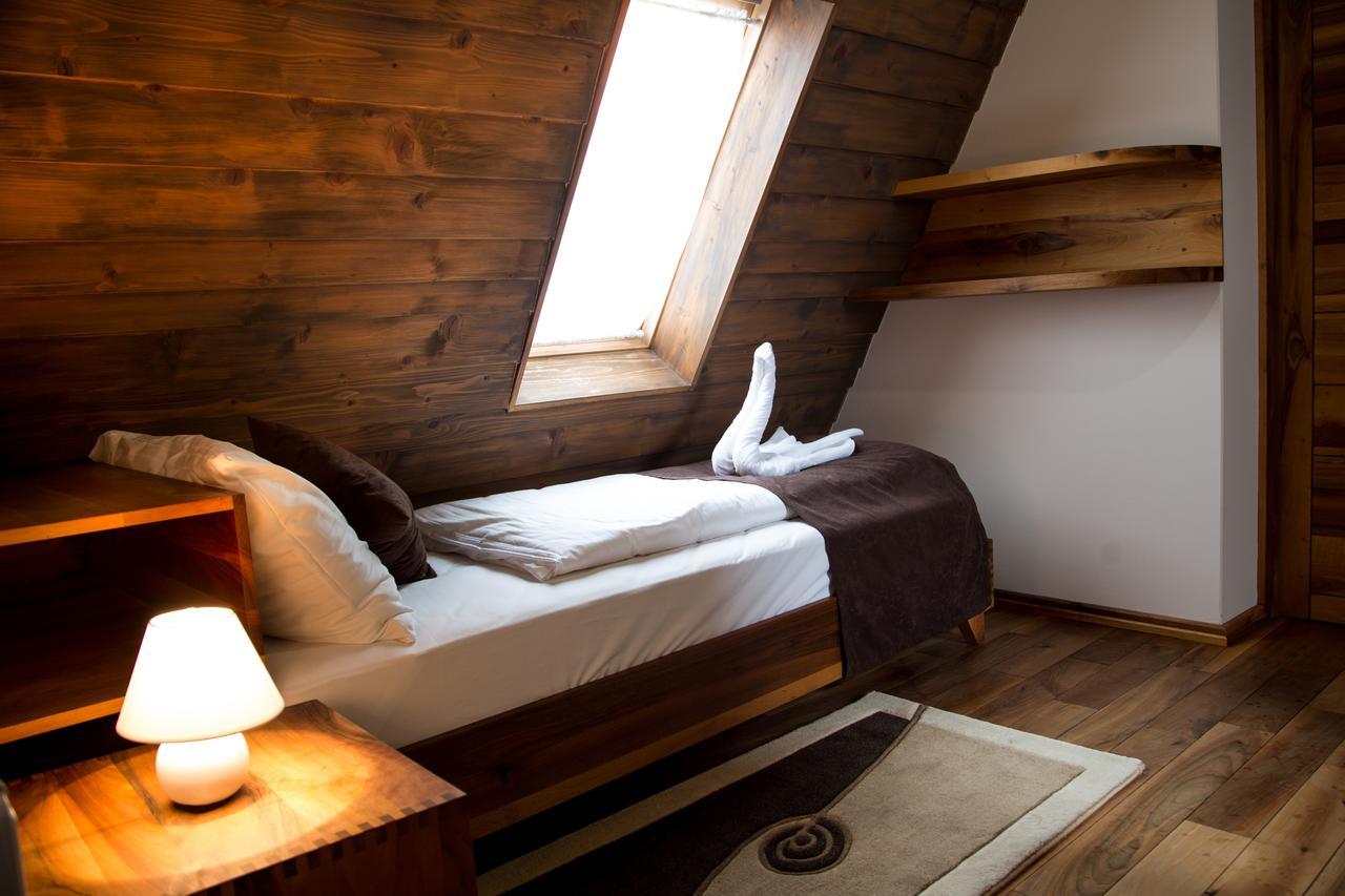 Hotel Babino Brdo Derventa エクステリア 写真