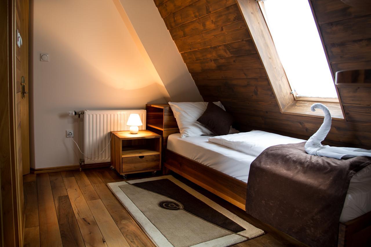 Hotel Babino Brdo Derventa エクステリア 写真